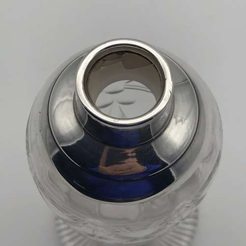 Attractive Antique Silver & Crystal Scent Bottle