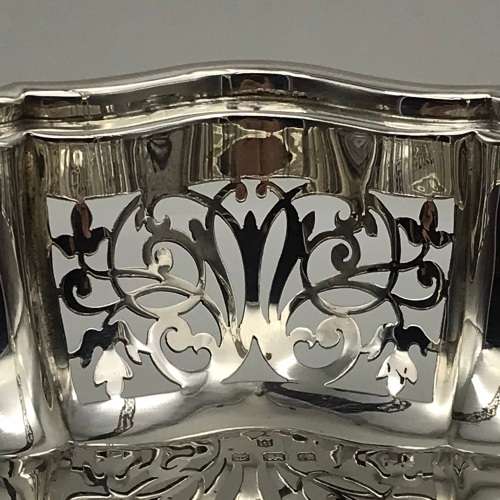 Large Sterling Silver 1925 Basket (550g)