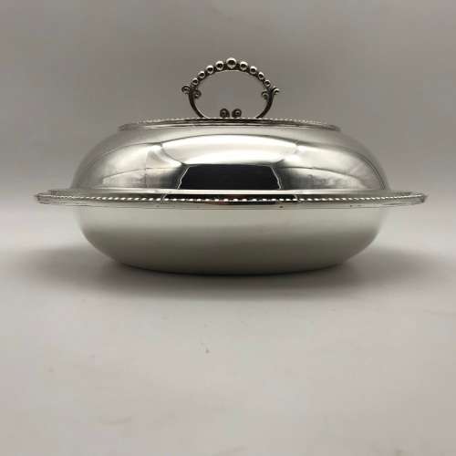 Quality Silver-Plated Entrée Dish & Cover (Lambidis)