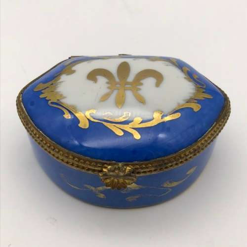 Vintage `Limoges` Trinket Box