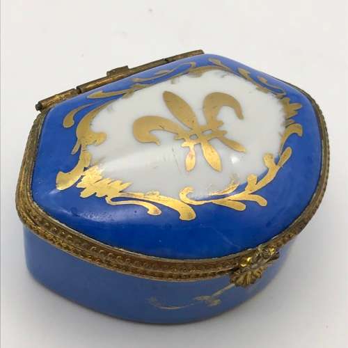 Vintage `Limoges` Trinket Box