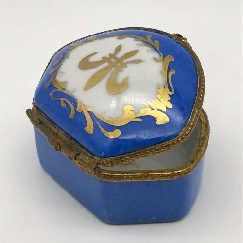 Vintage `Limoges` Trinket Box