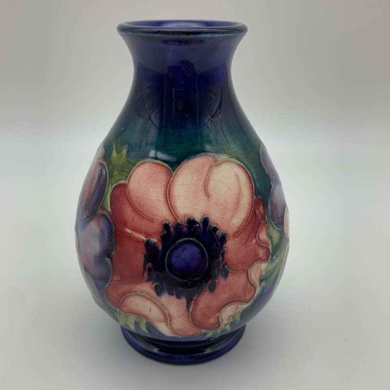 Vintage Moorcroft `Anemone` Vase (1930/40`s)
