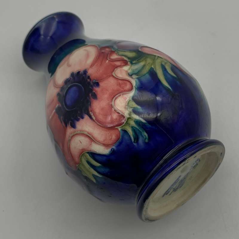 Vintage Moorcroft `Anemone` Vase (1930/40`s)