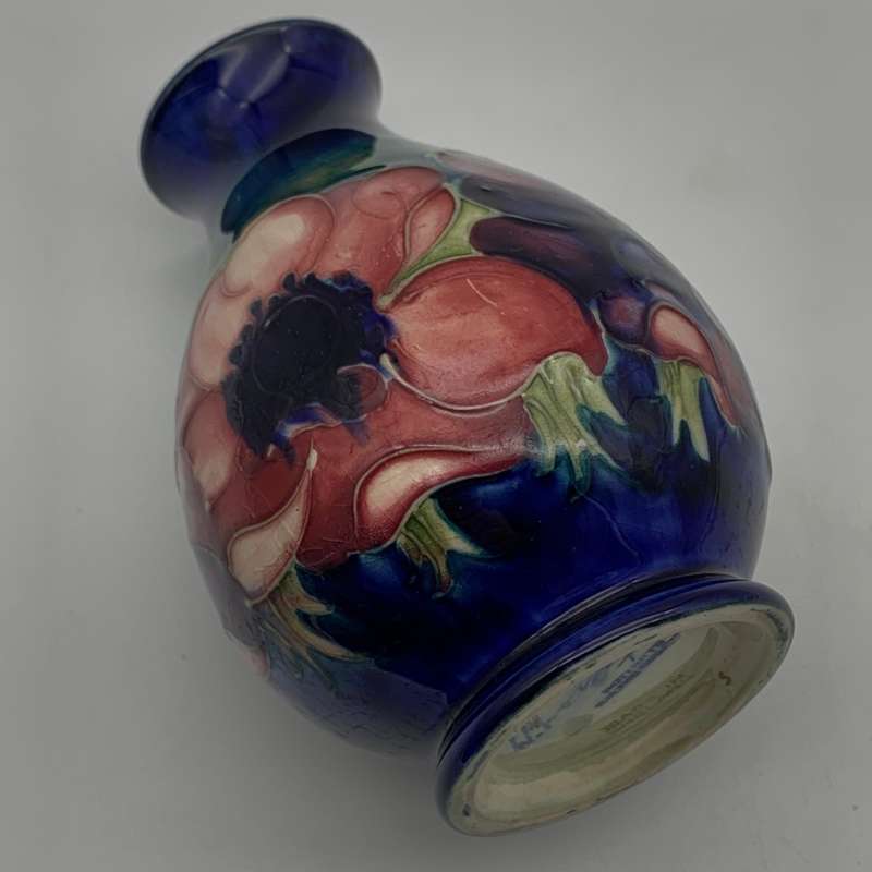 Vintage Moorcroft `Anemone` Vase (1930/40`s)