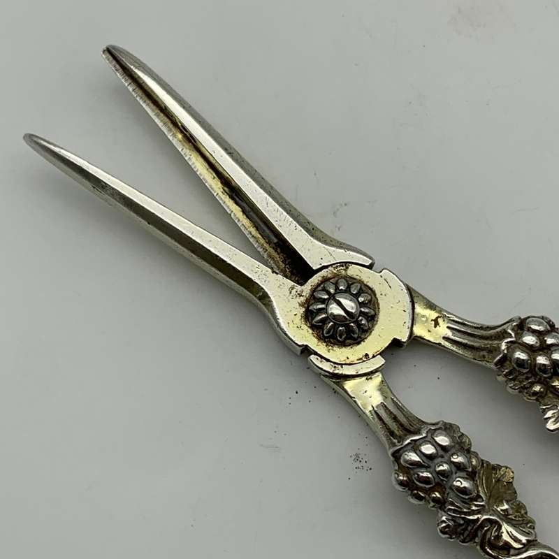 Antique Silver (William IV) Grape Scissors (1835)