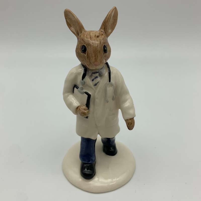 R/Doulton `Doctor Bunnykins` Figurine