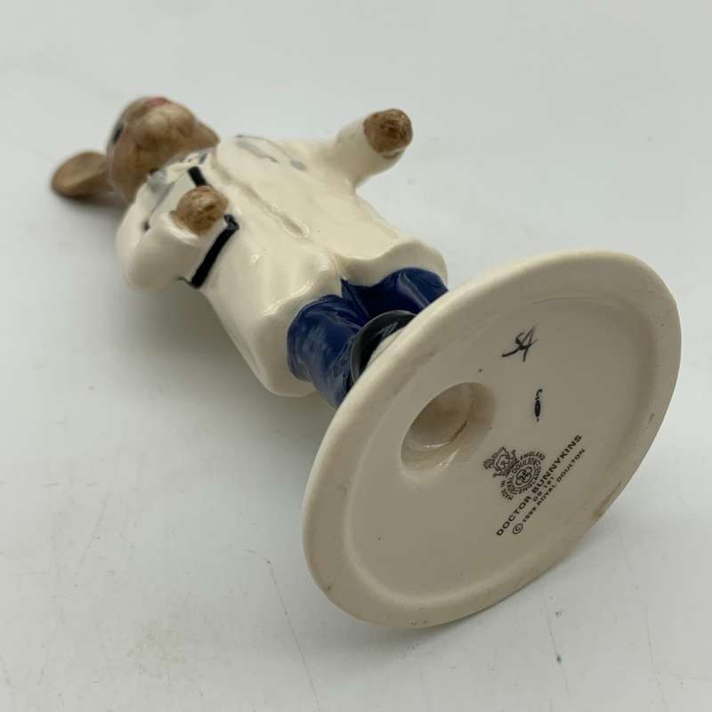 R/Doulton `Doctor Bunnykins` Figurine