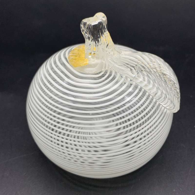 Vintage Murano `Apple` Art Glass Paperweight/Ornament