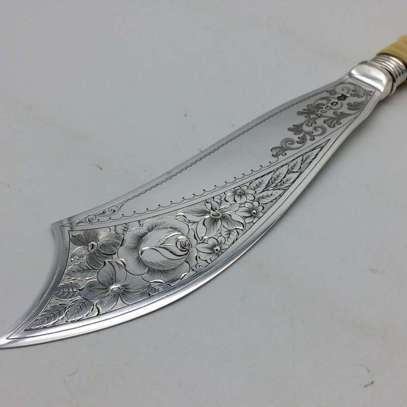 Attractive Boxed Victorian Silver-Plated Fish Servers