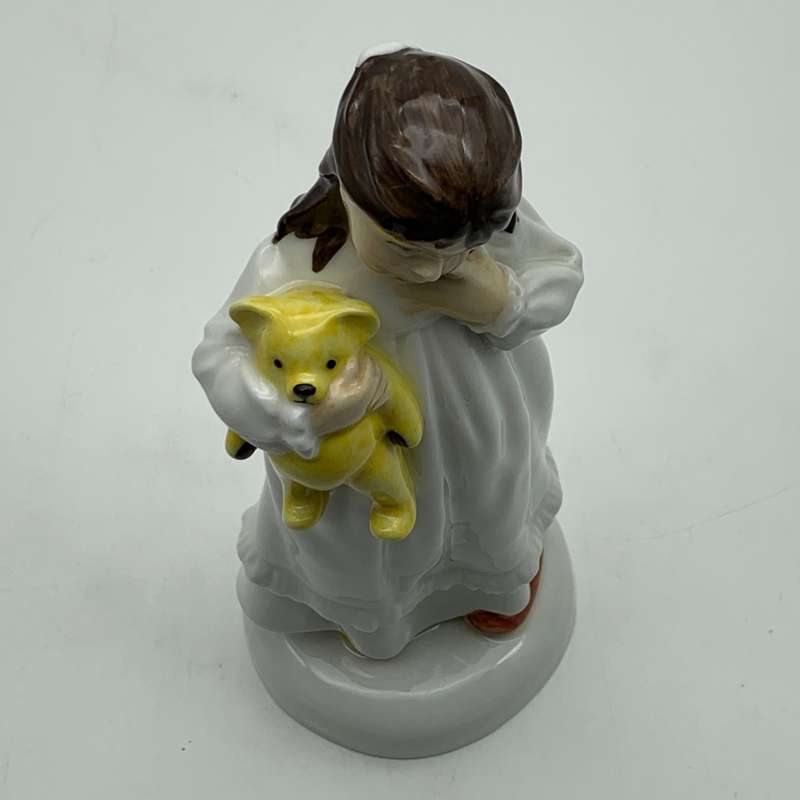 Royal Doulton `And So to Bed` Figurine
