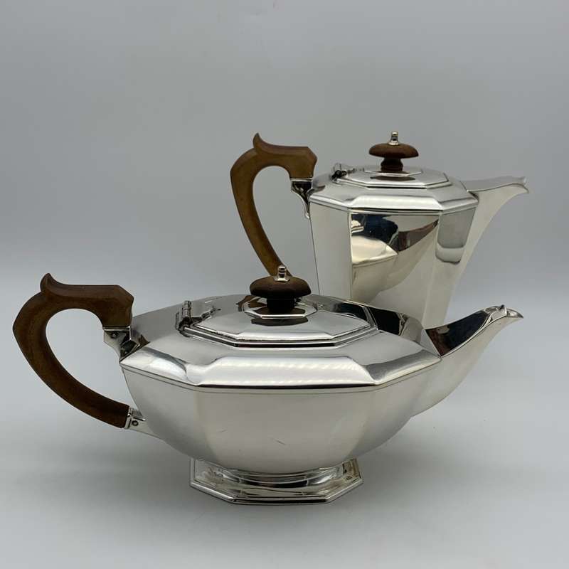 Lovely Quality `Art Deco` Tea & Coffee Pot Pair