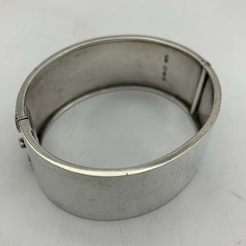 Wonderful Victorian Sterling Silver Bangle (1886)