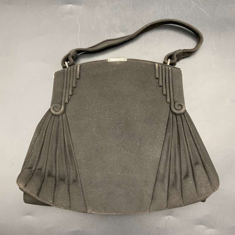 French 'Art Deco' Evening Bag with Silver Enamelled Clasp