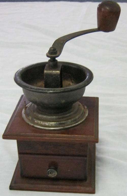 VINTAGE COFFEE GRINDER (not tested)