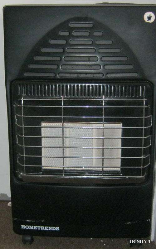 HOMETRENDS GAS HEATER ON WHEELS(+-71CM BY 41CM BY 33CM )ITEM NOT TESTED