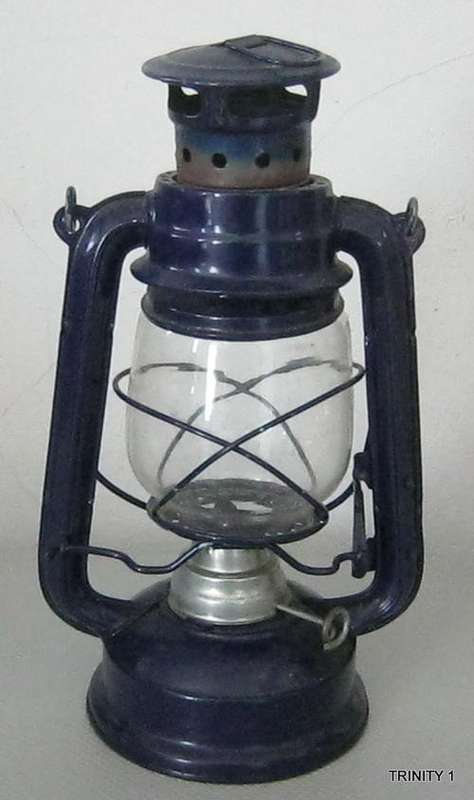 BLUE PARRAFIN LANTERN
