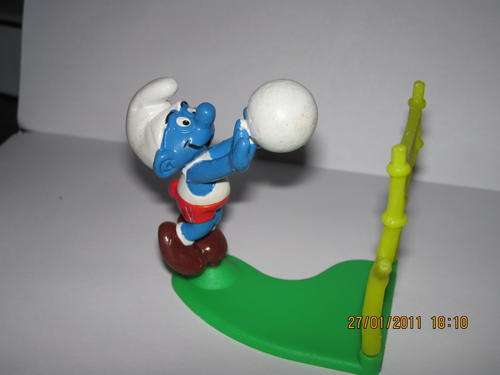 Smurf Playing Volleyball - Manufactured by Schleich