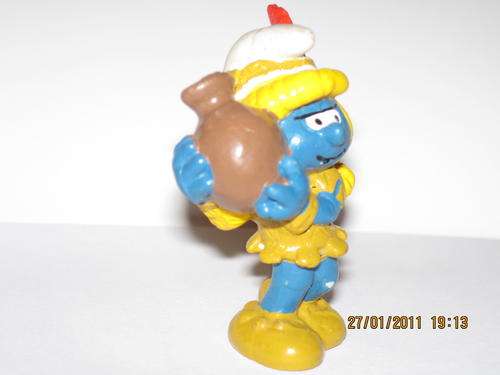 Pocahontas Smurfette - Manufactured by Schleich