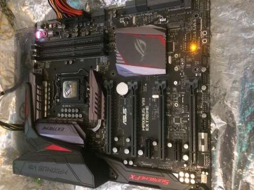 Asus Maximus VIII Extreme motherboard