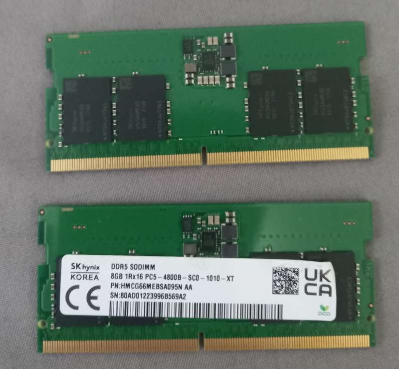(16GB / 8GBx2) SK Hynix DDR5 SODIMM 8GB 1Rx16 PC5  4800B  SC0  1010  XT