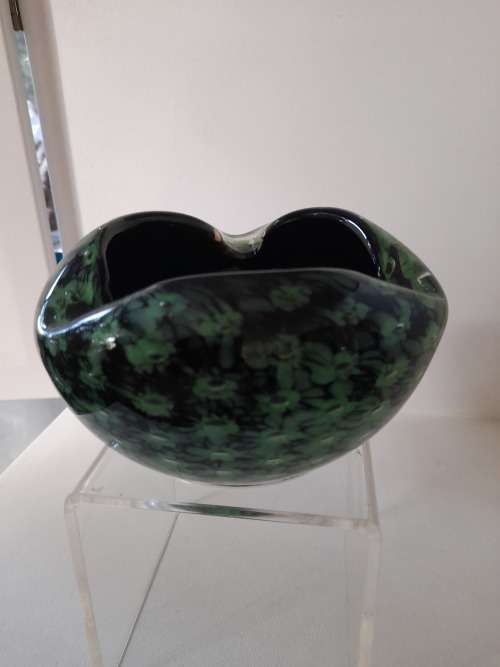 GLASS ASHTRAY