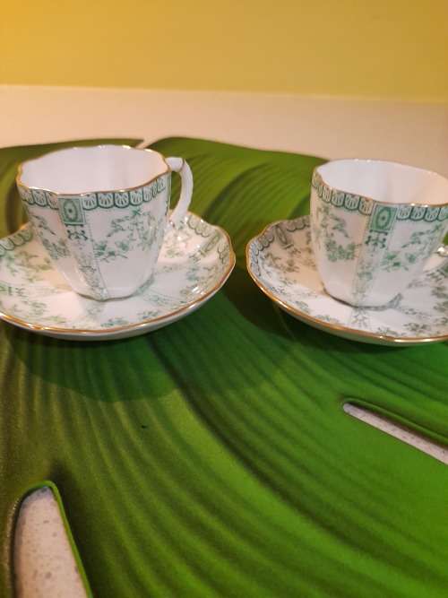 ROYAL CROWN DERBY PORCELAIN
