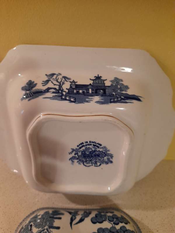 BURLEIGHWARE DISH