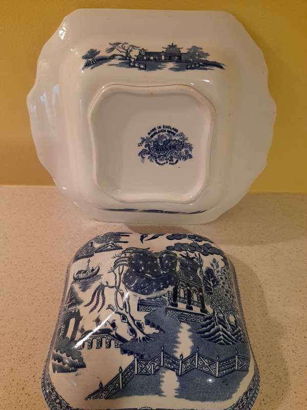 BURLEIGHWARE DISH