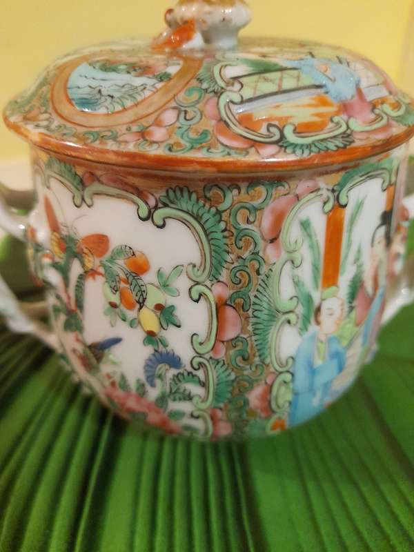 FAMILLE ROSE PORCELAIN