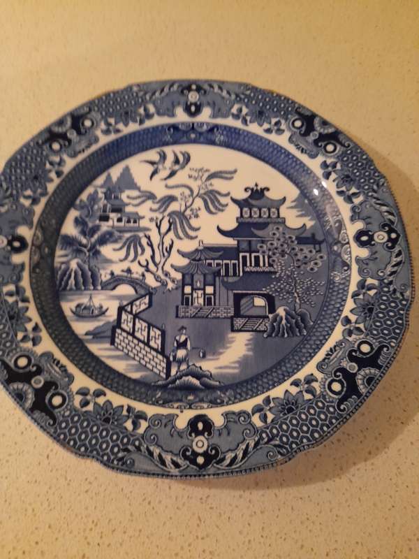 PORCELAIN CROCKERY