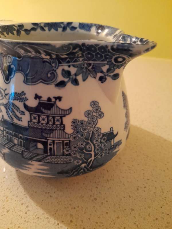 PORCELAIN CROCKERY