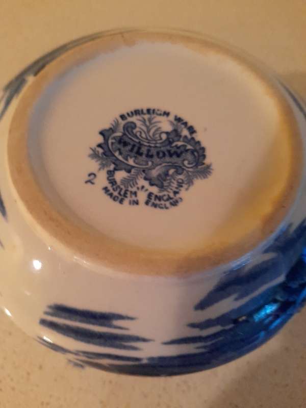 PORCELAIN CROCKERY