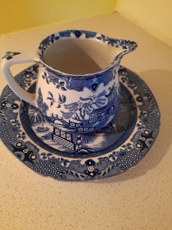 PORCELAIN CROCKERY