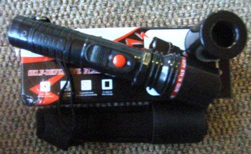 **NEW 2.9 MILLION VOLTS STUN GUN / TORCH & HOLSTER - NEW COMPACT DESIGN** (3 UP FOR GRABZ!)