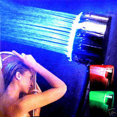 **Shower Head with 3 COLOUR LED LIGHTS for Bath or Shower**