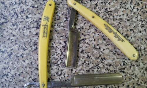 2 razors