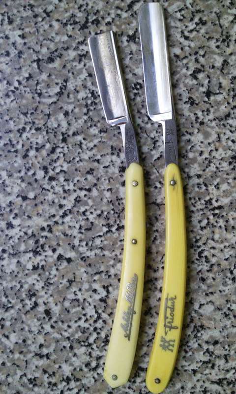 2 razors