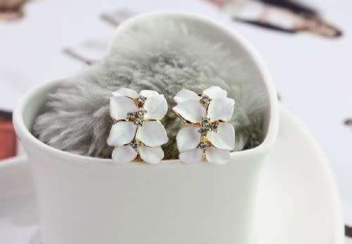 Cute Gardenia Flower Crystal Ear Studs Rhinestone Earrings Ear Hoop Buckle Women