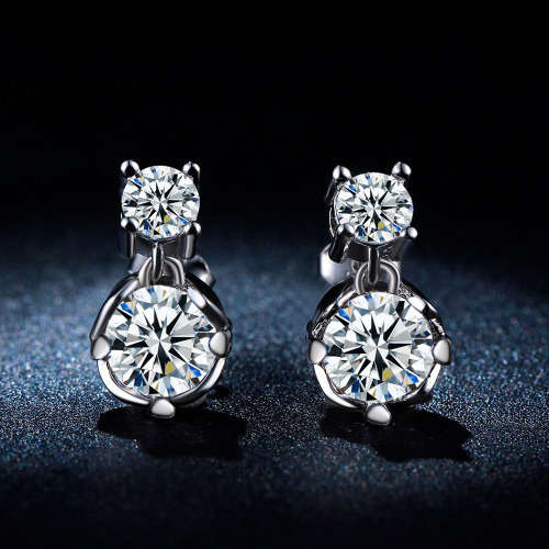 EXCUISITE!! Simulated Diamond Drop Earrings