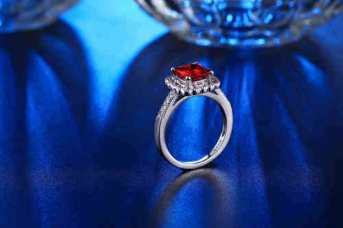 1.00 CT Simulated Ruby White Gold Filled Ring Size 6 ; 7 US