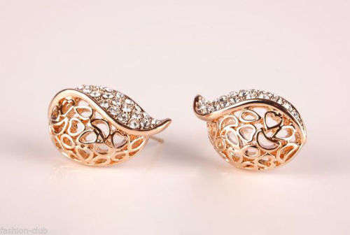 Exquisite Gold Teardrop  Earrings With Simulated Diamonds