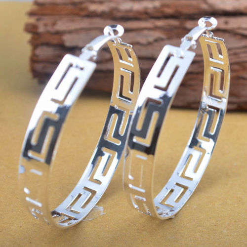 GORGEOUS!!  Silver Hoop Earrings