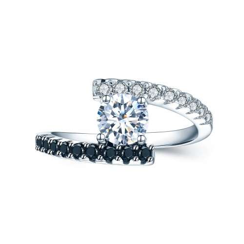 AMAZING!!  Solid Sterling Silver Black Awn Ring With Simulated Diamonds Size 7 US