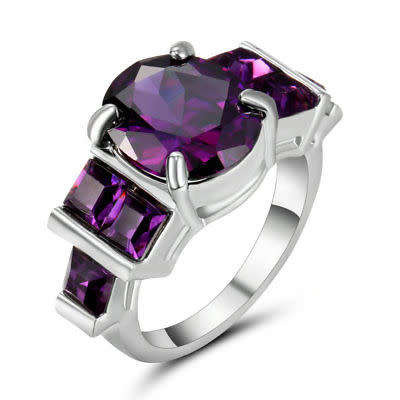 SUBLIME!! 10KT White Gold Filled Ring With  Purple Amethyst Crystal Size 6 US