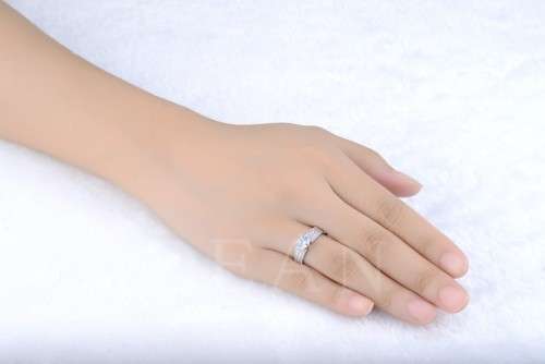 White Gold Filled 1.38ct Simulated Diamond Ring
