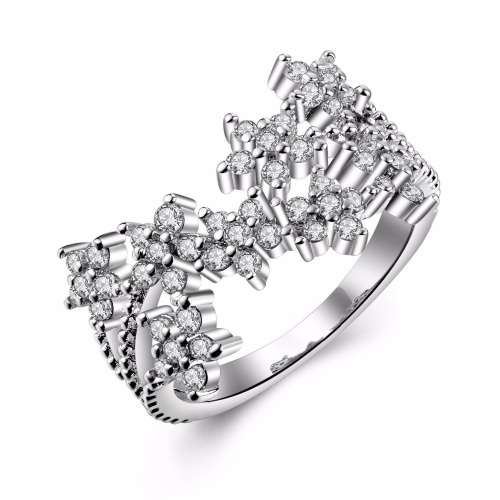 SUPERB! Star Ring With Simulated Diamonds Size 6; 7; 8 US