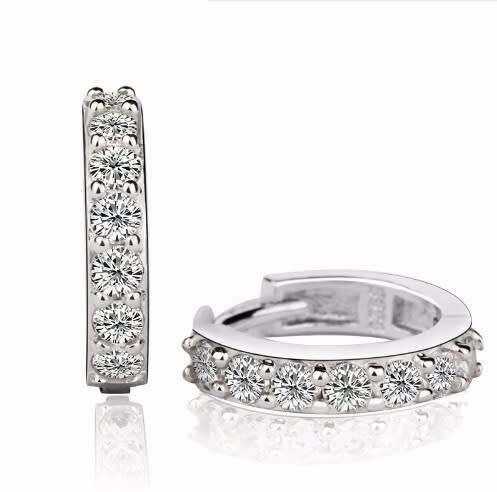 TERRIFIC! ! Hoop Earrings With 7 Simulated Diamonds