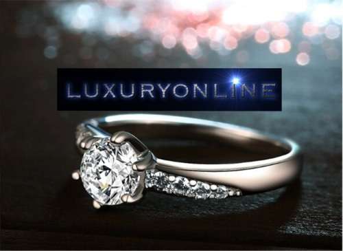 AMAZING! Ring With 9 2,00ct Simulated Diamonds Size 6; 9 US