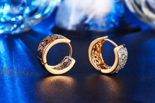 Hoop Earrings With 13 Simulated Diamonds
